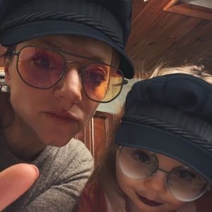 Meet your Posher, Heather